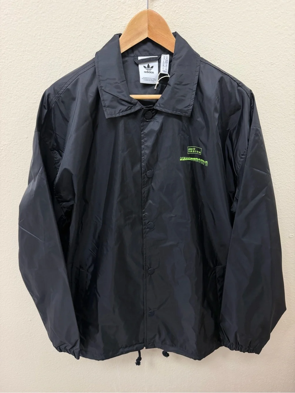 adidas lightweight windbreaker